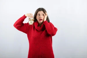 Read more about the article What causes us to wake up before our alarms?