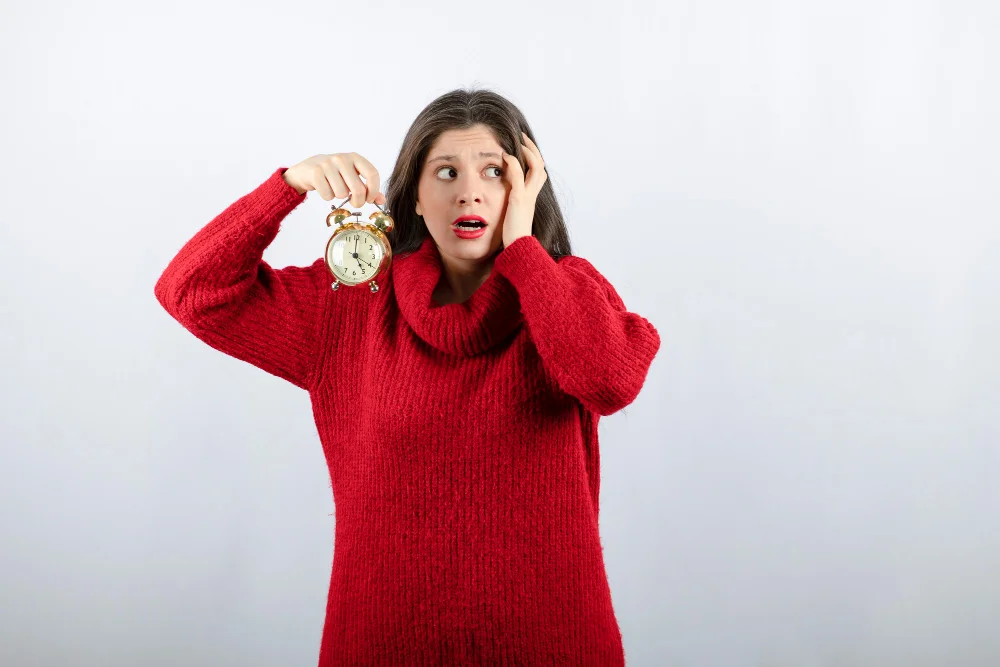 You are currently viewing What causes us to wake up before our alarms?